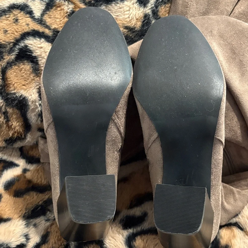 Steve Madden taupe/brown Suede Women's over knee Boots - Picture 5 of 5